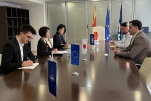 Drejtori Dimovski u takua me Secuko Kavahara, Ambasador i Jashtëzakonshëm dhe Fuqiplotë i Japonisë në Maqedoni